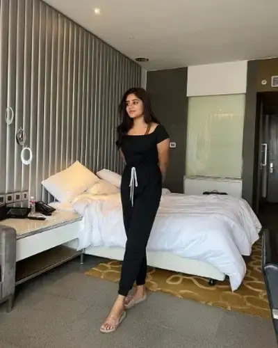 Call Girls Bhanpura Cash On Delivery